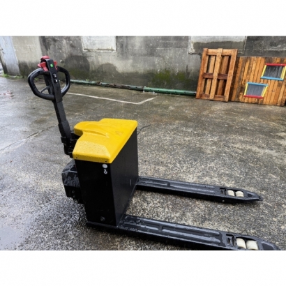 C3-20/30RPT防水型電動拖板車.jpg C3-20/30RPT防水型電動拖板車.jpg